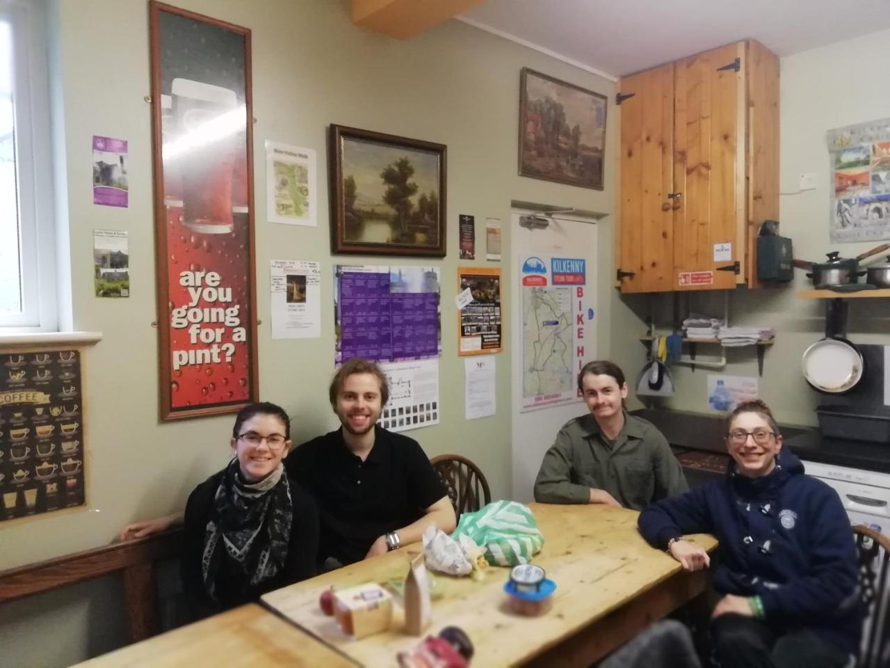 Macgabhainns Backpackers Hostel Kilkenny Exterior foto